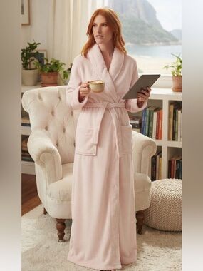 Royal Velvet Plush Robe Pink Microfiber Size S/M Soft Cozy Lounge EUC